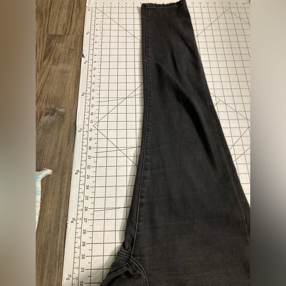 Banana Republic Women’s Size 32 Black Skinny Jeans - Picture 7 of 9